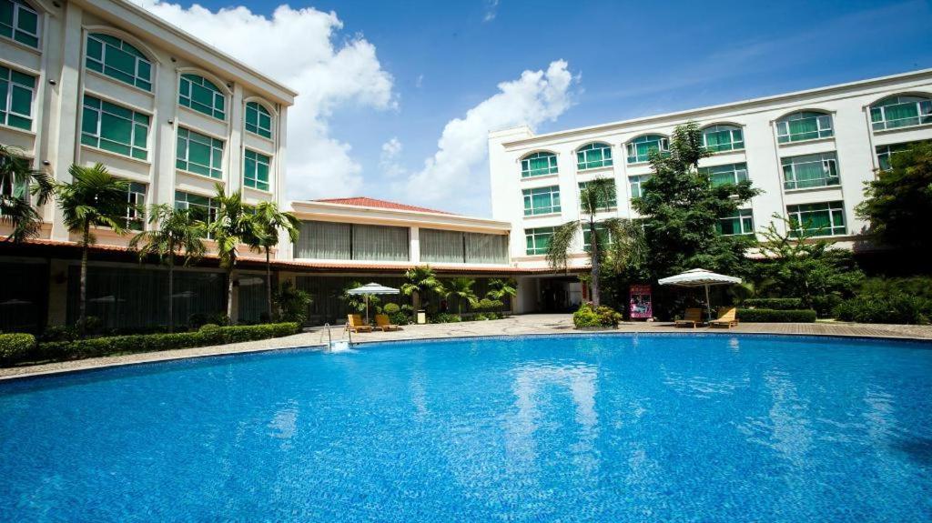 San Jiang Grand Hotel Viêng Chăn Ngoại thất bức ảnh