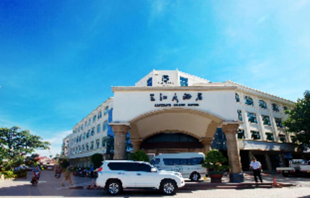 San Jiang Grand Hotel Viêng Chăn Ngoại thất bức ảnh