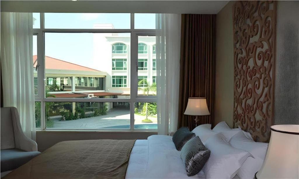 San Jiang Grand Hotel Viêng Chăn Ngoại thất bức ảnh
