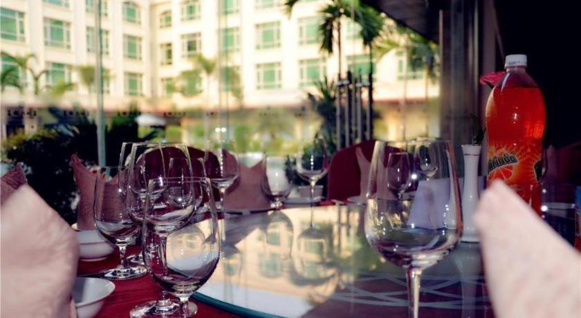 San Jiang Grand Hotel Viêng Chăn Ngoại thất bức ảnh