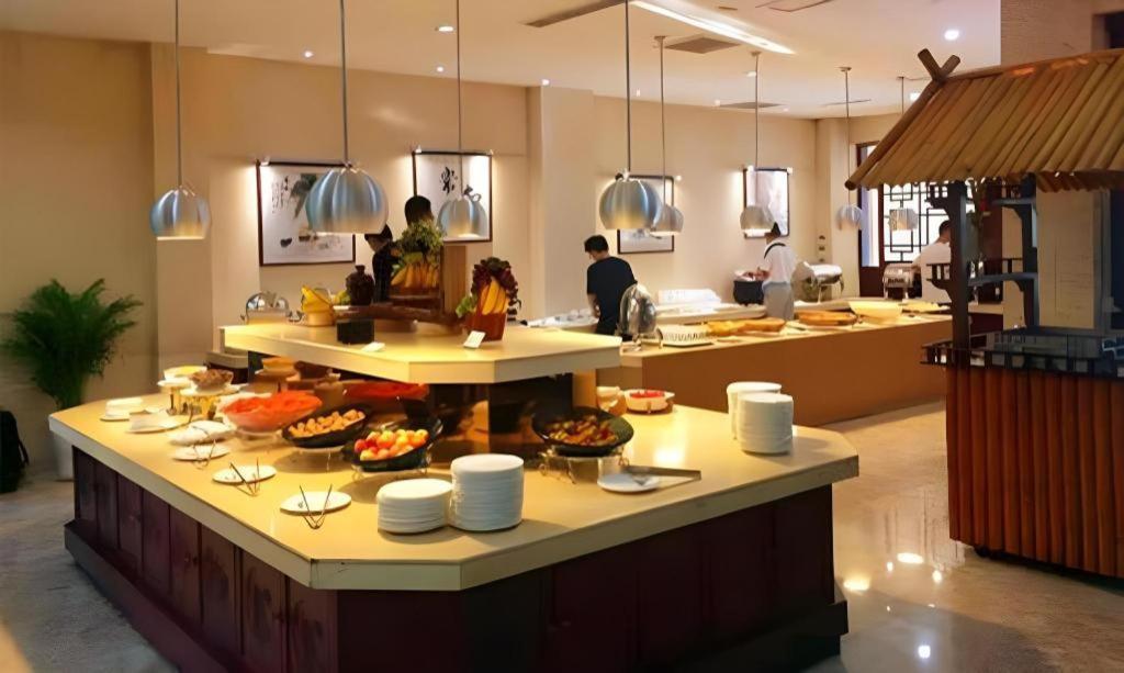 San Jiang Grand Hotel Viêng Chăn Ngoại thất bức ảnh